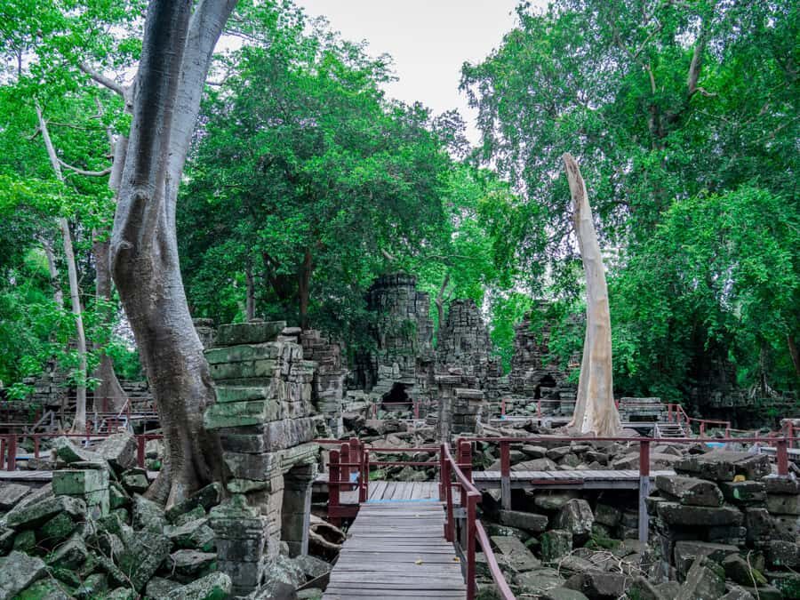 Banteay Chhmar: Journey to Khmer Fortress in the Jungle - Deep Dive: What the Experience Feels Like