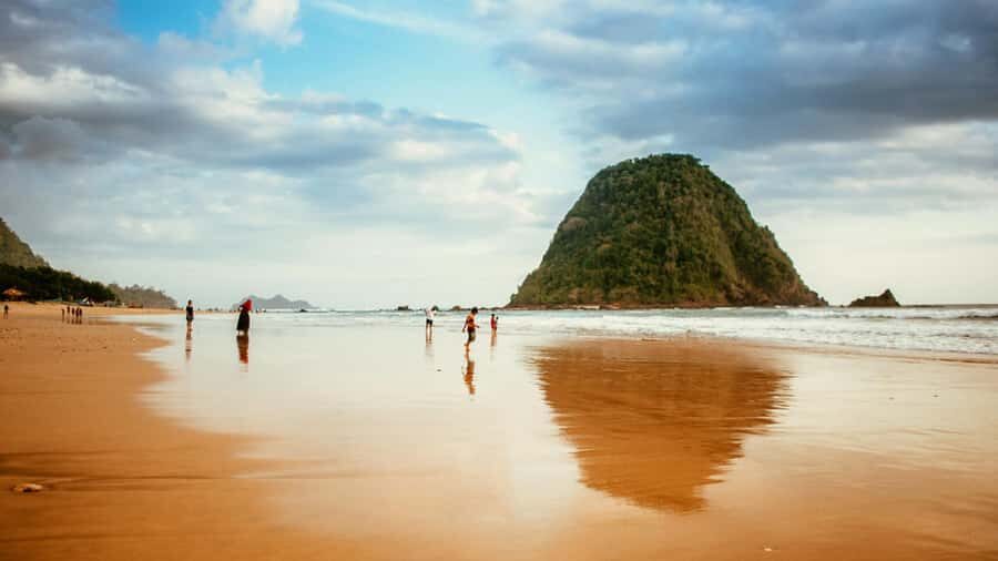 Banyuwangi: 4-Day Photography Tour with Adventure & Culture - Transportation & Group Size