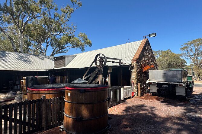 Barossa Valley Small Group Tour with Wine tastings and lunch - Transportation and Group Size: Why It Matters