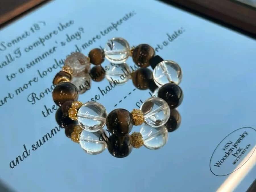 Beijing: Crystal Bead Bracelet Workshop - The Cultural Significance of Stones & Knotting