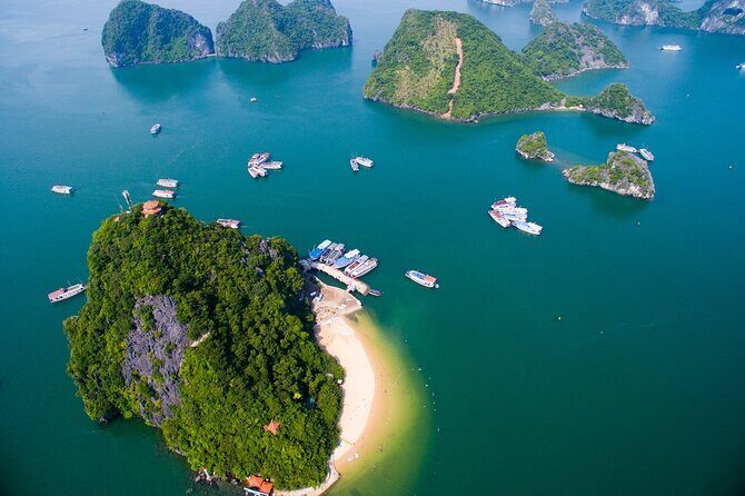 Best of North Vietnam in 3 Days  Hanoi, Ha Long Bay & Ninh Binh - A Day at Ha Long Bay: The Pinnacle of the Tour