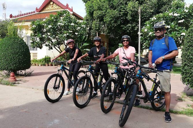 Bicycle Tour to Local village and rice fields in Siem Reap - The Scenic West Baray and Rice Fields