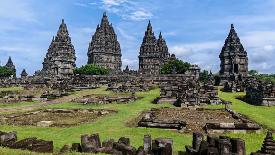 Borobudur Climb (Structure) & Prambanan Temple Guide Tour - Who Should Consider This Tour?