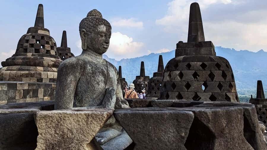 Borobudur Climb to the Top & Prambanan with Ticket Included - What To Expect: A Well-Rounded Cultural Day