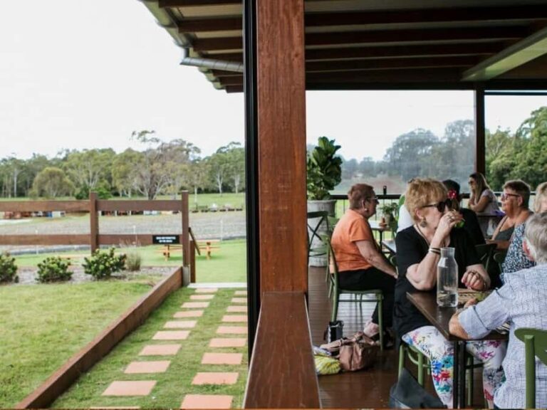 Brisbane: Moreton Bay Winery & Brewery Tour with Lunch - Practical Details and Considerations