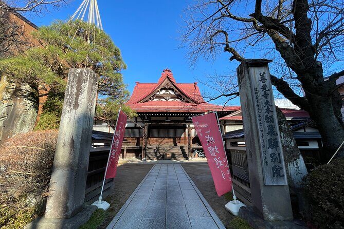 Buddhism morning prayer ceremony in Takayama - Exploring the Location: Takayama’s Spiritual Heart