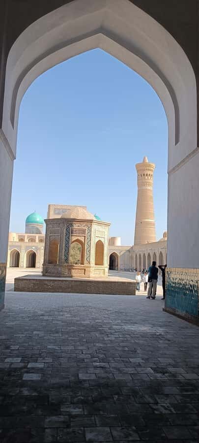 Bukhara Unveiled: History, Culture and Hospitality - The Tour Experience: How It Comes Together