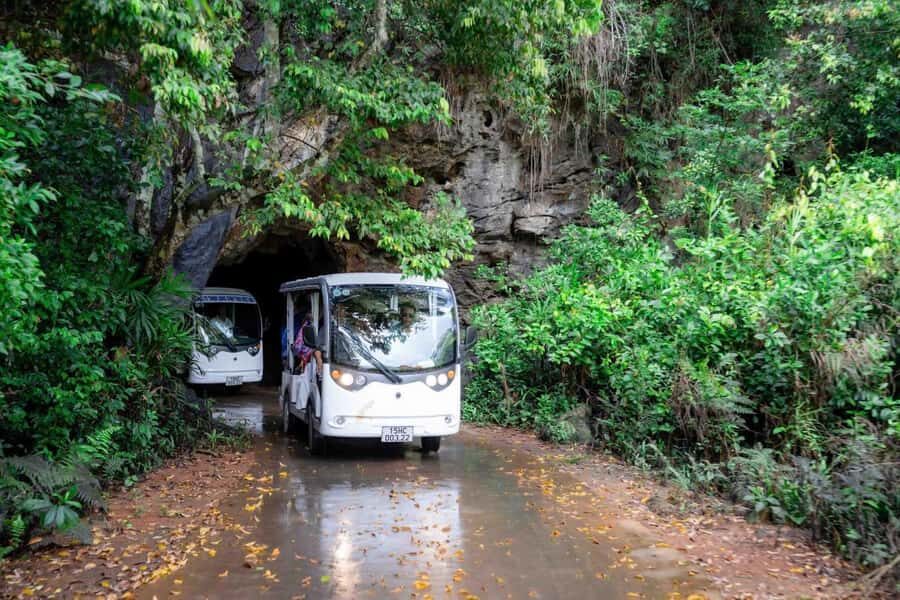 Cat Ba/Ha Noi: Halfday Viet Hai cycling, Lan Ha kayaking - Cycling Through Viet Hai Village
