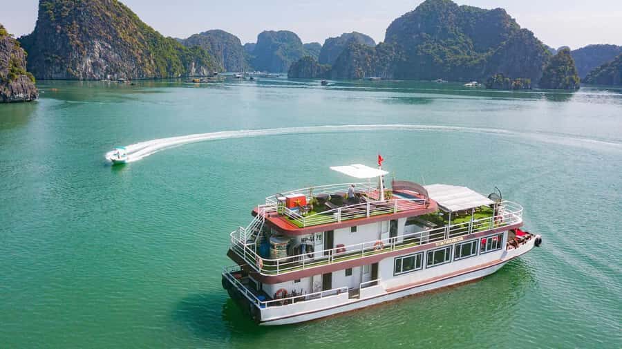 Cat Ba Island - Lan Ha Bay - Ha Long Bay Full Day Tour - Cai Beo Floating Village: A Living History