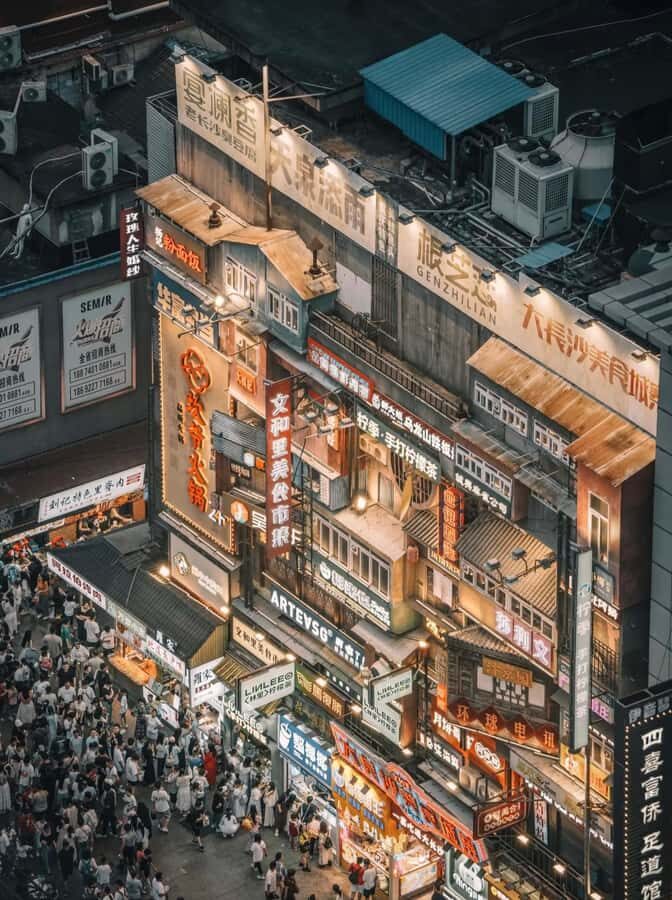 Changsha: Hunan Museum, Fan Paint Workshop & Creative Market - Discovering the Highlights of Changsha in One Day