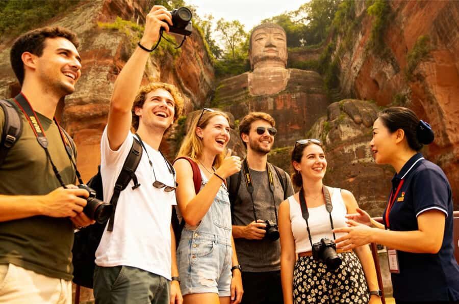 Chengdu: Leshan Giant Buddha and Kuanzhai Alley Day Tour - The Itinerary in Detail