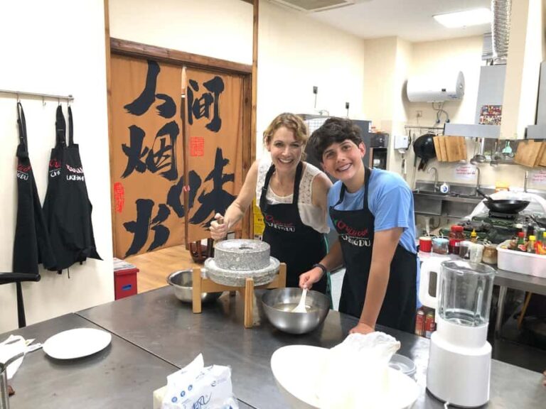 Chengdu: Tofu Cooking Class with Market Visit and Drinks - Why Choose This Experience?