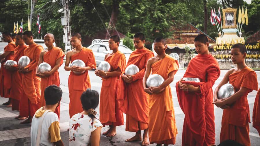 Chiang Mai: Buddhist Almsgiving and Market Tour with Meal - Transport & Group Size