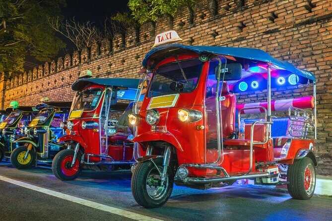 Chiang Mai by Night Tuk-Tuk Tour - Temples, Markets & Street Food - The Street Food & Cultural Experience