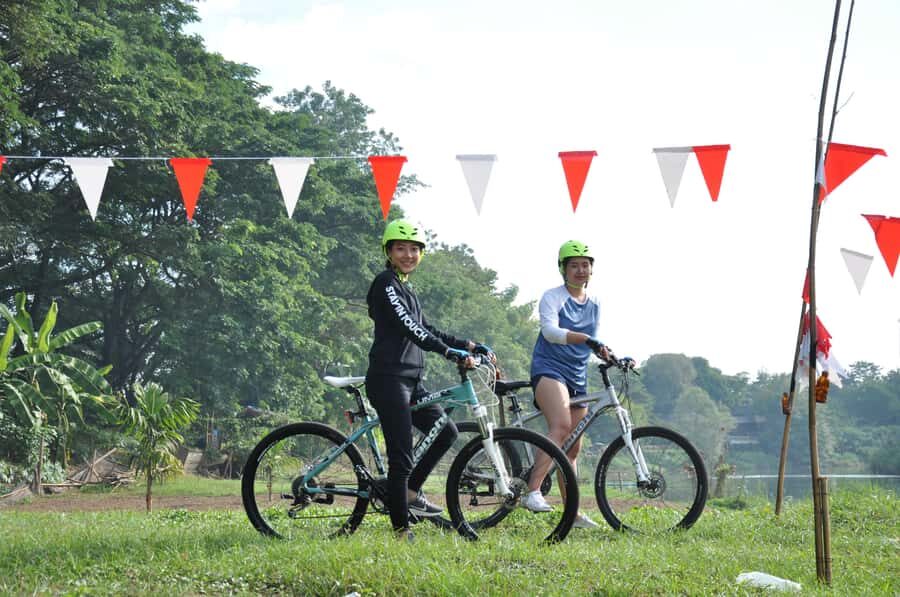 Chiang Mai: Half-Day Private Bicycle Tour with Lunch - Logistics, Price, and Value