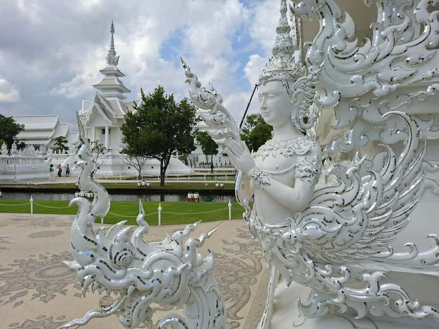 Chiang Mai: White Temple, Singha Park & Akha Farm Tour - The Itinerary: What to Expect on the Day