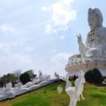 Chiang Rai : White & Blue temples and Emerald Bhudda story. - Practical Details and Tips