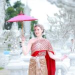 Chiang Rai:Photos of traditional Thai costumes,White Temple - The Sum Up