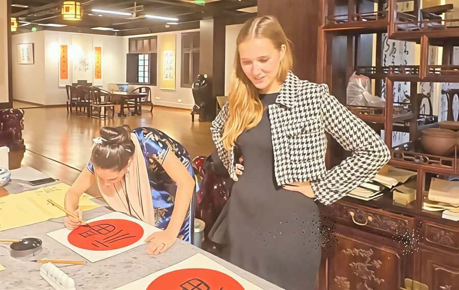 Chongqing:Chinese Calligraphy Experience - A Cultural and Artistic Journey