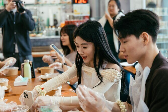 Classic Hawker Experience: Sample Local Favorite Hawker Food - What Makes This Tour Stand Out?