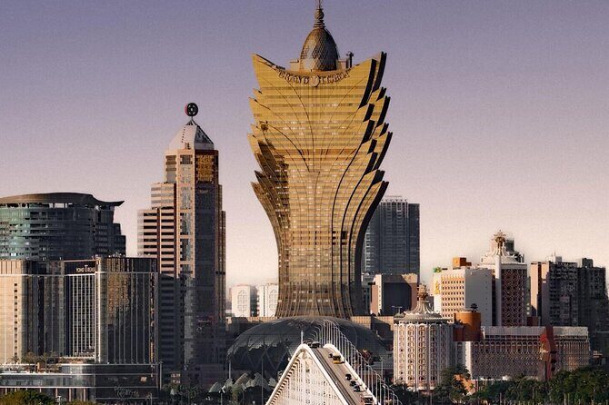 Classic Macau Day Tour: Ferry Pier Pickup & Lunch Included - The Lunch Experience: Worth the Cost?