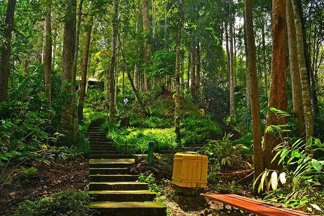 Colmar Tropicale & Japanese Village Day Tour from Kuala Lumpur - Who Should Consider This Tour?