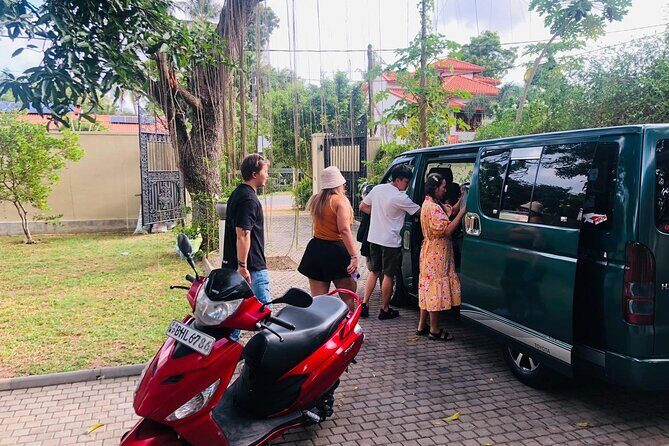 Colombo Airport Private Transfers - The Experience: Pros and Cons from User Insights