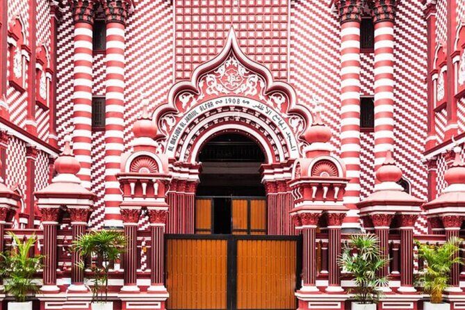 COLOMBO CiTY TOUR WITH YOUR OWN PLANS & PROFESSIONAL DRIVER - The Practical Side: What You Need to Know