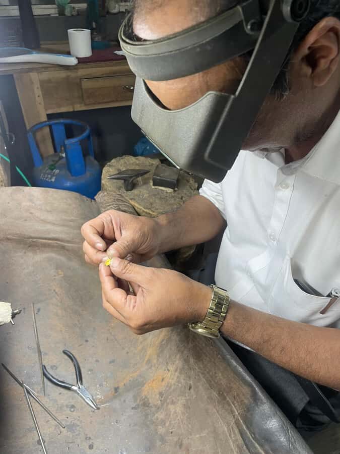 Colombo: Gem Museum and Factory Tour with Port Pickup - Practical Details and Logistics