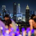 Combo: Dinner With Strangers & Bangkok Pub Crawl - Detailed Breakdown of the Itinerary