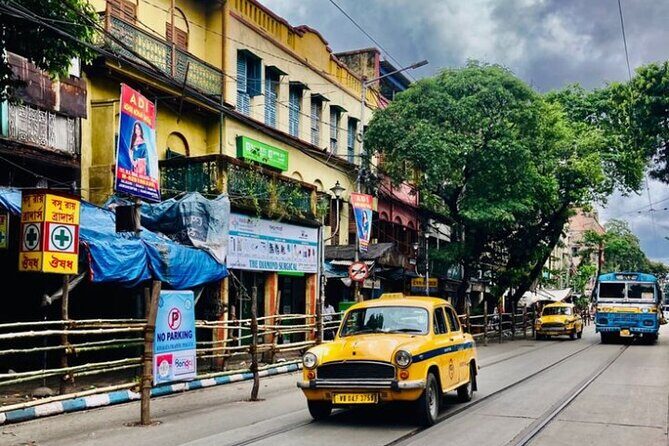 Confluence of Cultures from Bow Barracks to Burrabazar Kolkata - Bustling Markets at Burrabazar