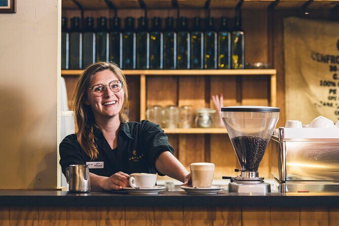 Cruise and Lunch at Furneaux Lodge - Arrival at Furneaux Lodge