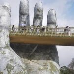 Cruiseship Trip to GOLDEN BRIDGE BA NA HILLS from CHAN MAY or TIEN SA Port - The Sum Up