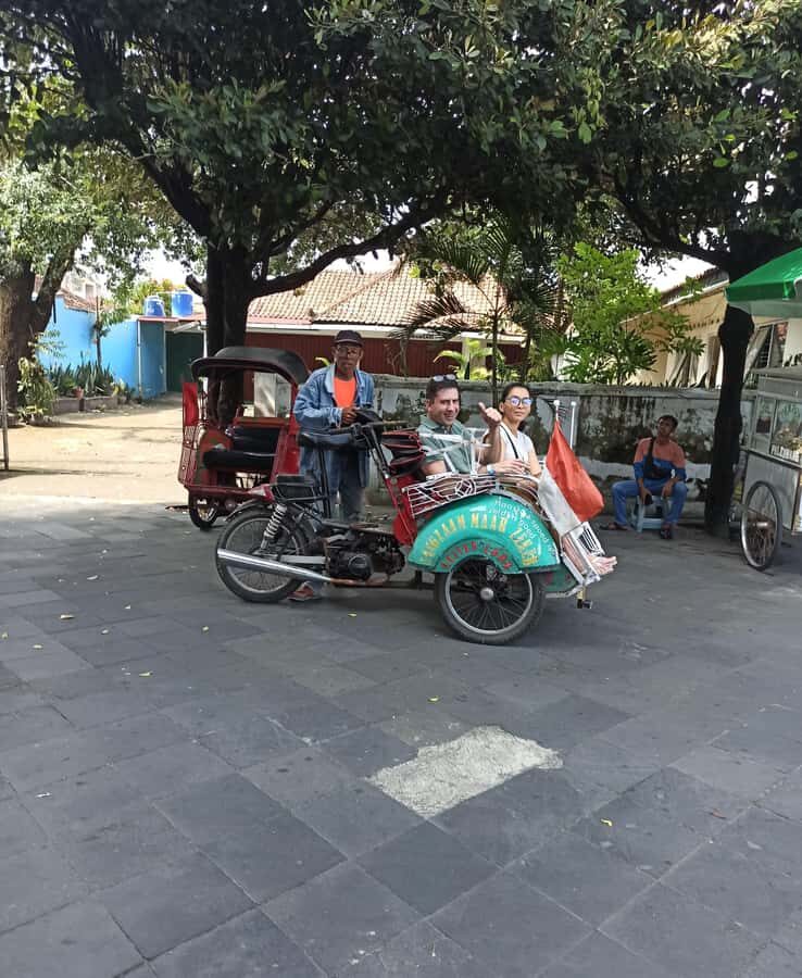 Cultural tour by Becak (traditional Yogyakarta transport) - Practical Details and Tips for the Tour