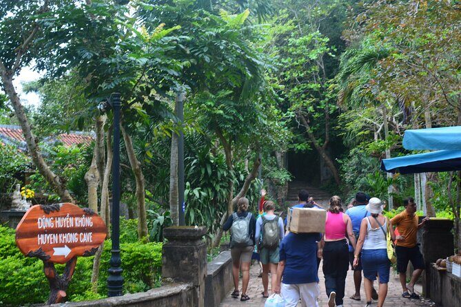 Da Nang: Linh ng Pagoda, Marble Mountains & Hoi An Tour - Exploring the Marble Mountains: Mystical Caves and Stone Art