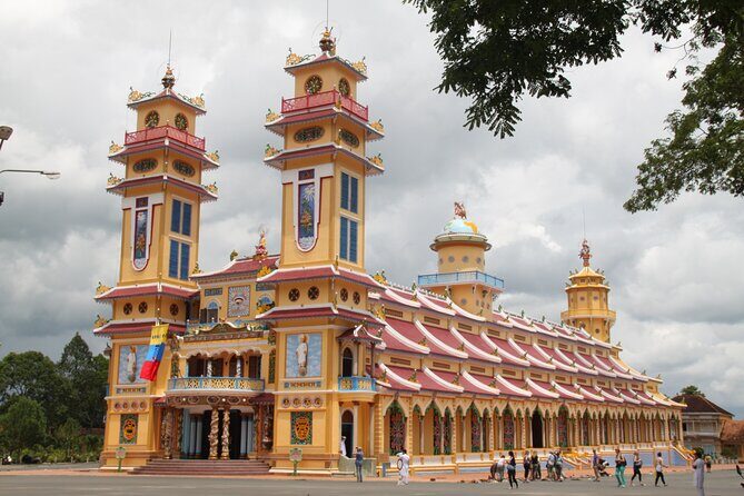 Day Tour | Tay Ninh Tour: Ba Den Mountain, Cao Dai Holy See - Authentic Local Breakfast: "Banh Canh Trang Bang"