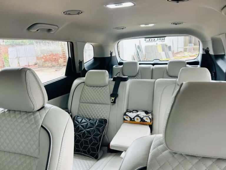 Day trip Fatehpur Sikri tour with Agra fort from Agra city - Detailed Breakdown of the Itinerary