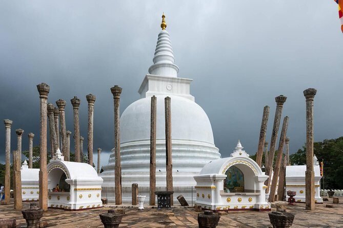 Day Trip To Anuradhapura Kingdom and Wilpattu Safari From Colombo - Authentic Experiences and Practical Details