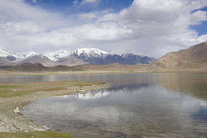 Day Trip to Baisha Lake and Karakul Lake with Private Car - What Makes This Tour Stand Out?