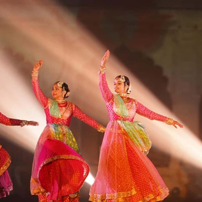 Delhi: 2-hour Red Fort Guided Evening Light & Sound Show - The Itinerary in Detail