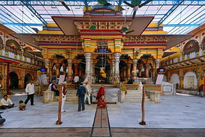 Delhi Divine Trail: Mathura Vrindavan Day Excursion - Pricing and Value Analysis