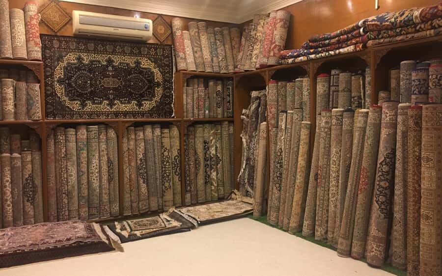 Delhi: Private Half-Day Shopping Tour with Male/Female Guide - Why This Tour Works for Different Travelers