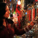 Delhi Shopping Tour  Half Day with Male/Female Guide - A Closer Look at the Tour: What to Expect