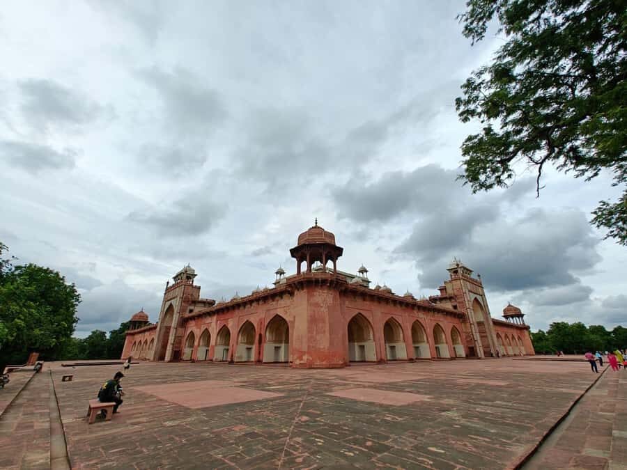Delhi: Skip-the-Line Humayun's Tomb Tour - All Inclusive - Is This Tour Right for You?