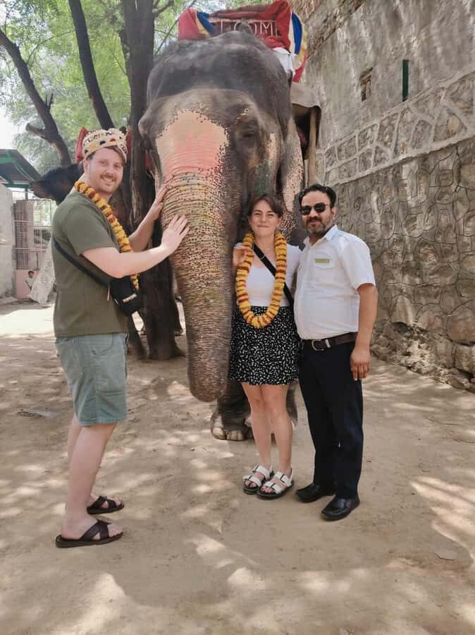 Delhi: Taj Mahal Sunrise Tour with Elephant Conservation - Agra Fort: Mughal Majesty