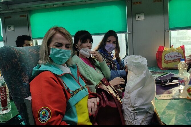 Delhi to Varanasi: Tour to the Sacred Ganga Aarti Ceremony - Key Points