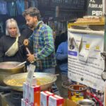 Delhi:Old Delhi Night Walk-Street Food Taste & Rickshaw Ride - Why This Tour Works Well
