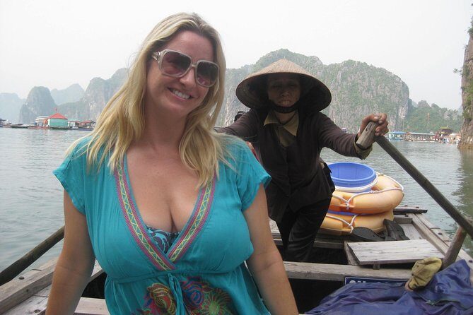 Deluxe 2 days cruise and kayak adventure in Halong Bay - An In-Depth Look at the Halong Bay Experience