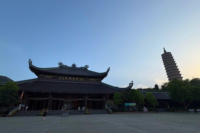 Deluxe Day Trip from Hanoi: Explore Bai Dinh Pagoda & Trang An - Bai Dinh Pagoda: Southeast Asia’s Largest Buddhist Complex