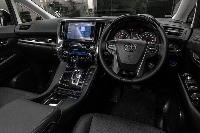 Departure by Private Minivan from Osaka City to Itami Airport ITM - Why Choose This Private Minivan Transfer?